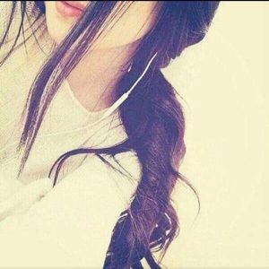 Meet your Posher, Uroosa